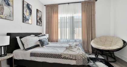 Pet-Friendly l Chic City Escape - Dallas Edition