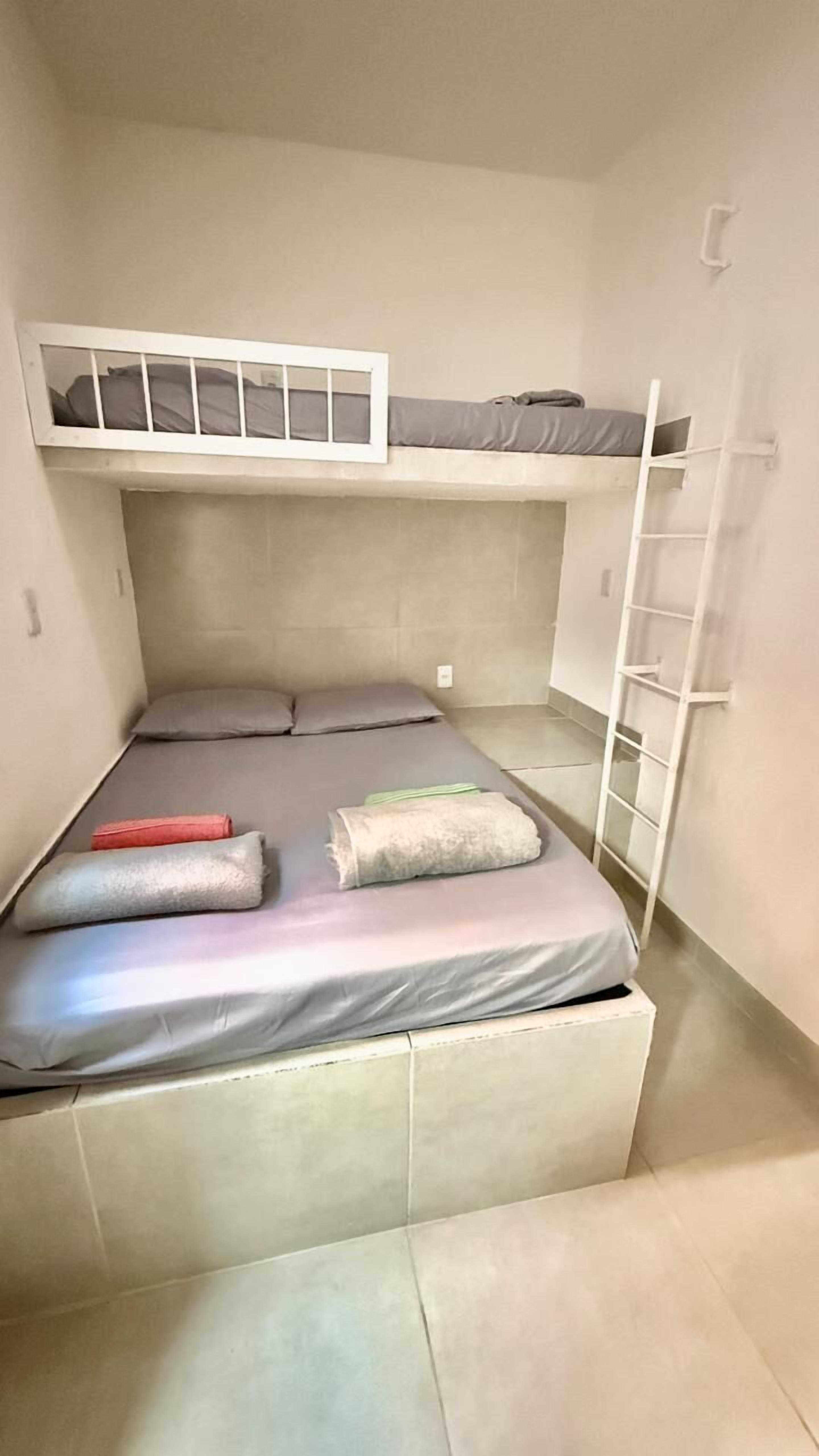 Triple Room | Bed sheets