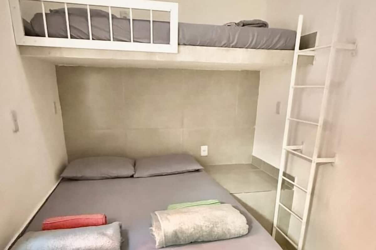 トリプルルーム | ベッドシーツ