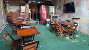 Living area - Maracanã Hostel Sport Bar (Rio de Janeiro)