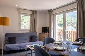 Living area - Wifi, resort center, fitness, balcony, tv, 42m², Brides Les Bains (Brides-les-Bains)