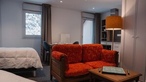 Iron/ironing board, WiFi, bed sheets - Wifi, resort center, fitness, balcony, tv, 25-32m², Brides Les Bains (Brides-les-Bains)