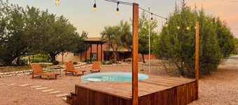 Romeo's Roadhouse with Cowboy Pool