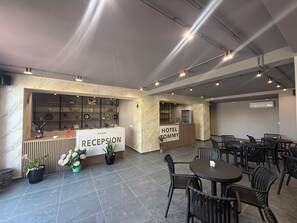 Reception hall - Kalpazo Hotel Tommy Durres (Katundi i Ri)