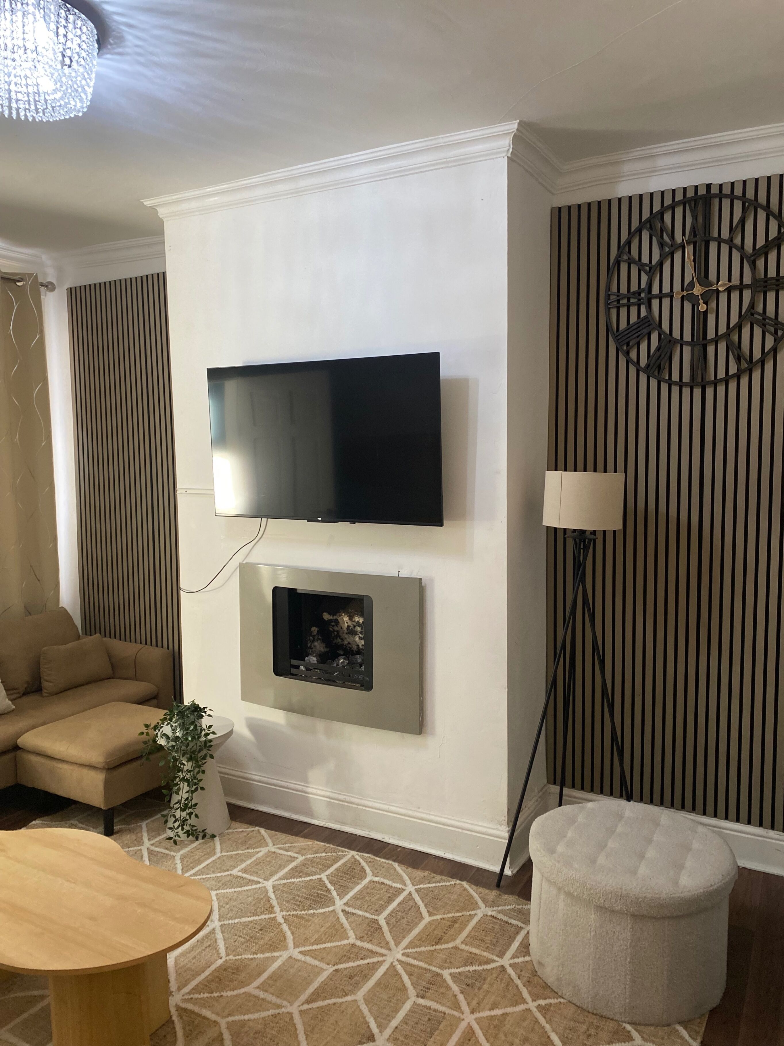 Huis | Woonruimte | Televisie en een open haard