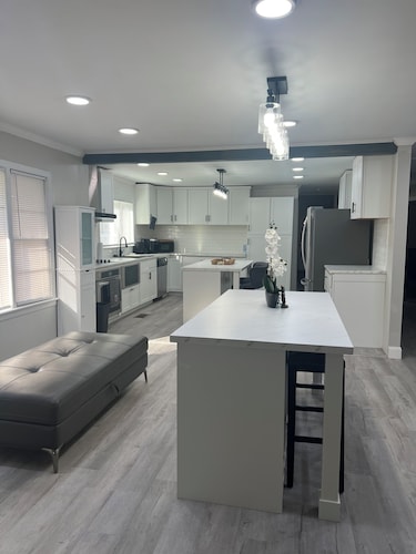 Charming 3-bedroom house with WiFi in cool Bruce