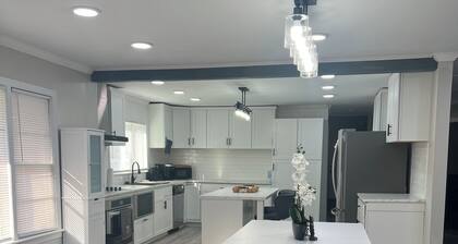 Charming 3-bedroom house with WiFi in cool Bruce