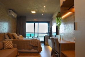 Comfort Studio, 1 Queen Bed with Sofa bed | Premium bedding, individually decorated, individually furnished - Kauai Beach Residence (Tamandaré)