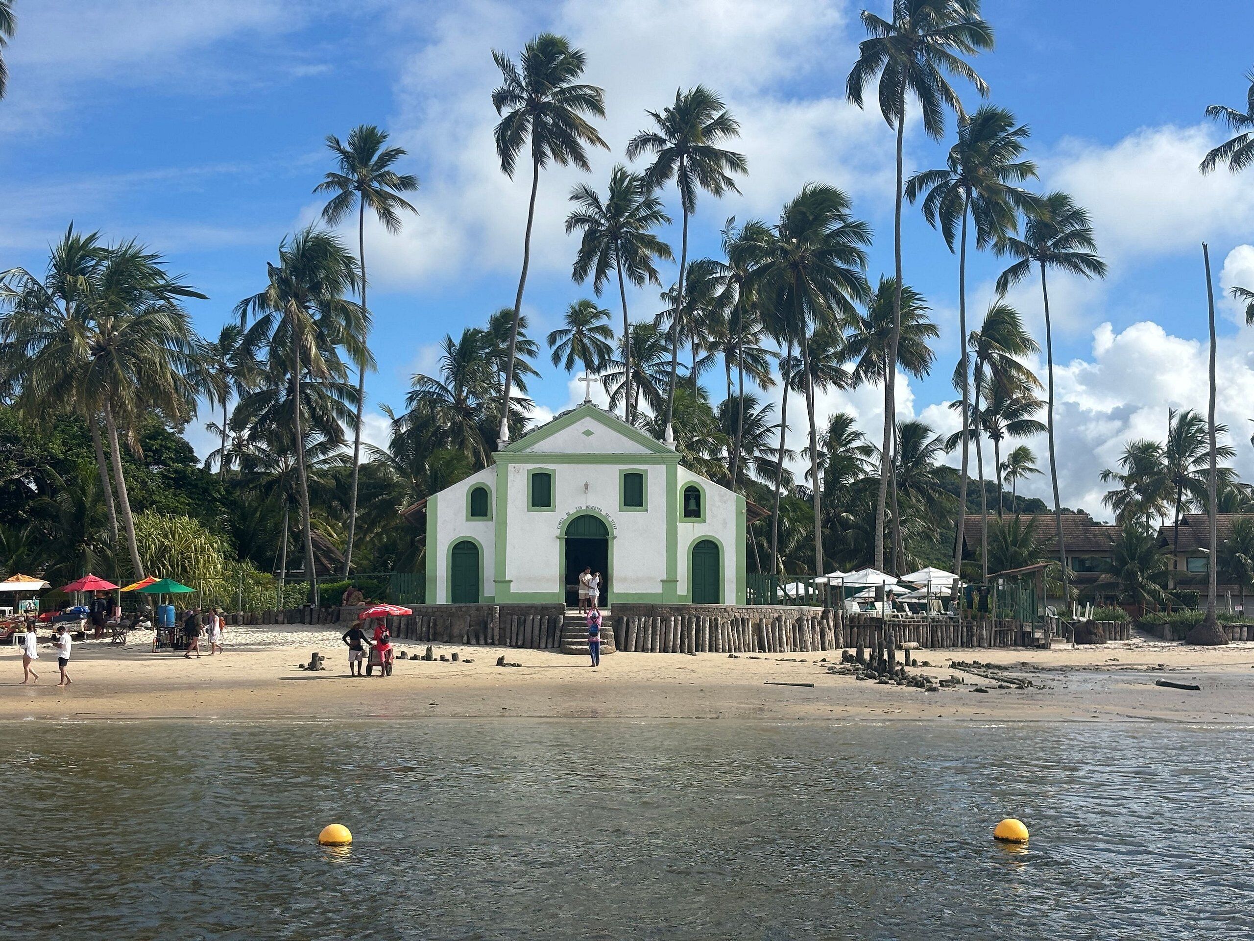 Una playa cerca