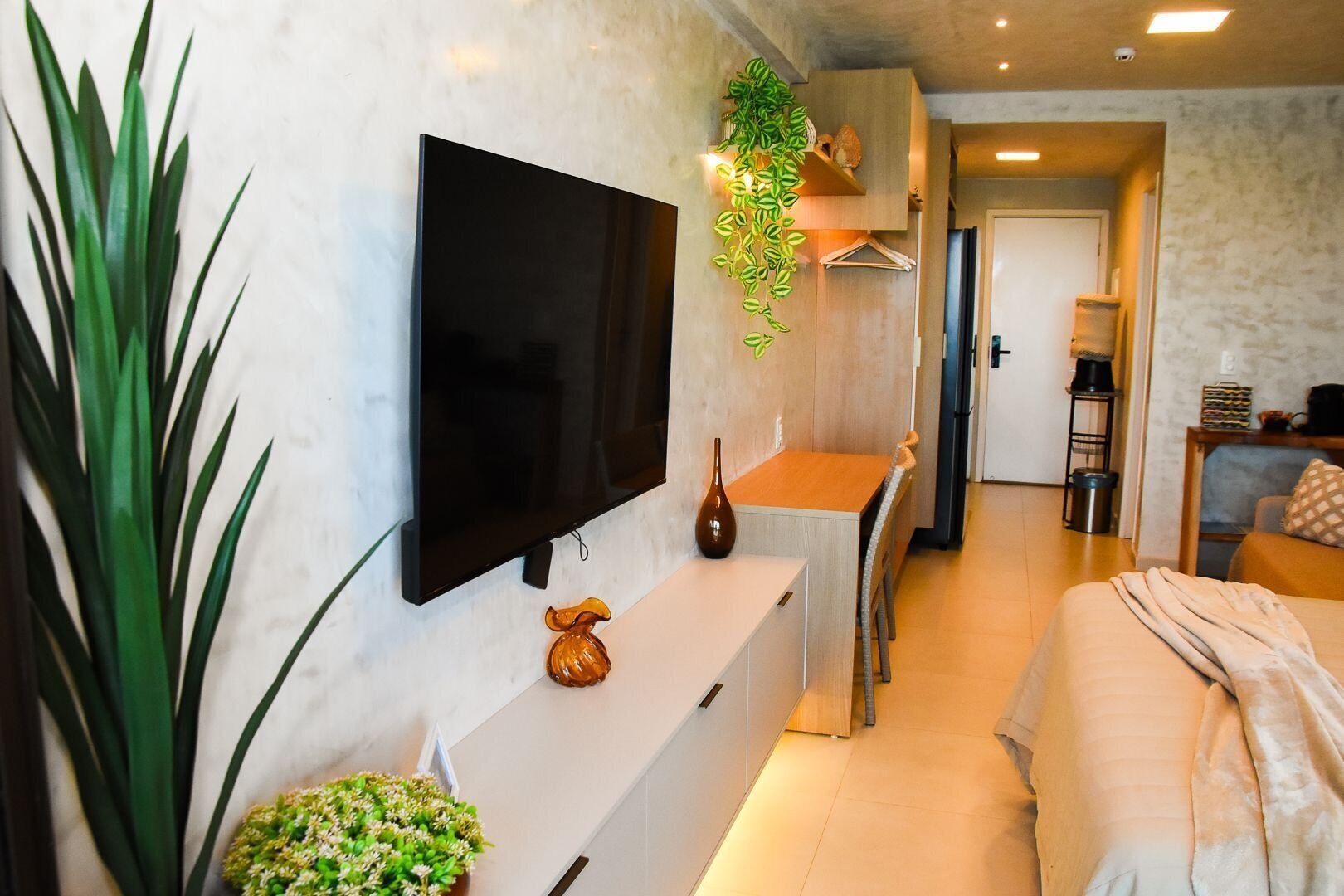 Comfort Studio, 1 Queen Bed with Sofa bed | Free WiFi