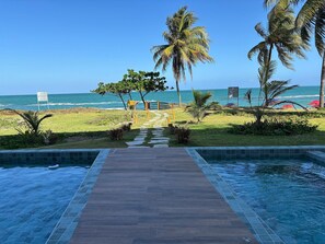 Outdoor pool - Kauai Beach Residence (Tamandaré)