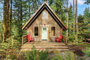 Exterior - Your Adventure Basecamp - A Semi Off-Grid Experience with Sauna (Gold Bar)