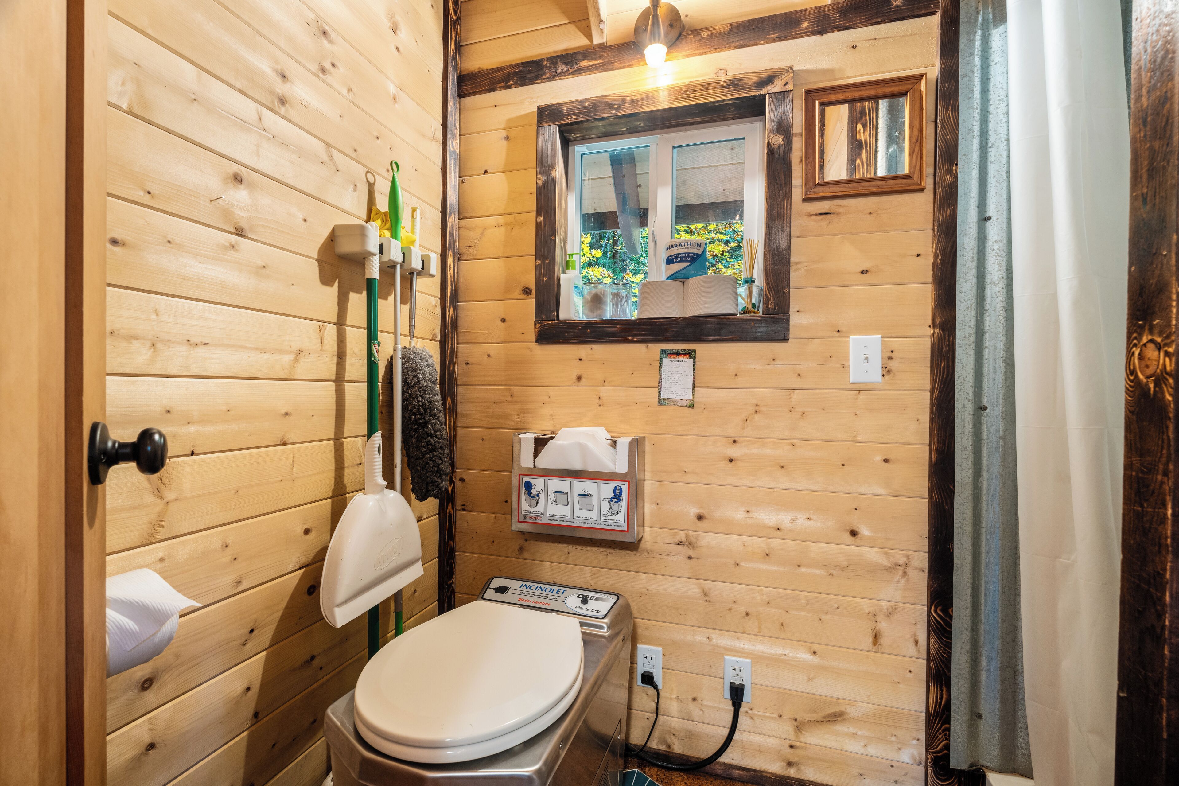 Dusche, Handtücher, Seife, Shampoo