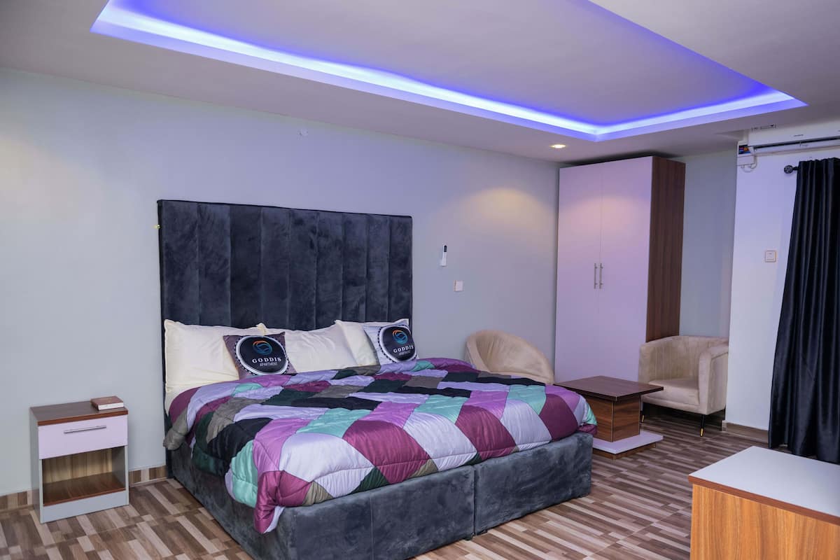 Superior Apartment | Minibar, desk, laptop workspace, soundproofing