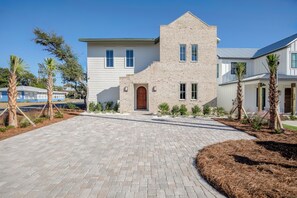 Front of property - Casa Blanca (Panama City Beach)