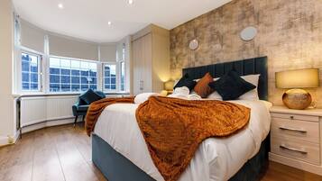 3 bedrooms, iron/ironing board, WiFi