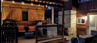 Marina View Daze Lakeview 1-bedroom 1 bathroom. Covered patio, BBQ & Fire Pit.