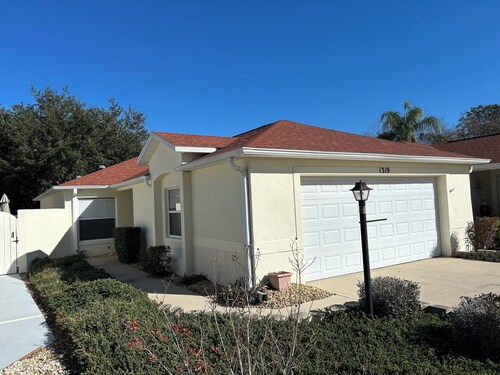 Two Bedroom 2 Bathroom court yard villa  North of COUNTY RD 466  