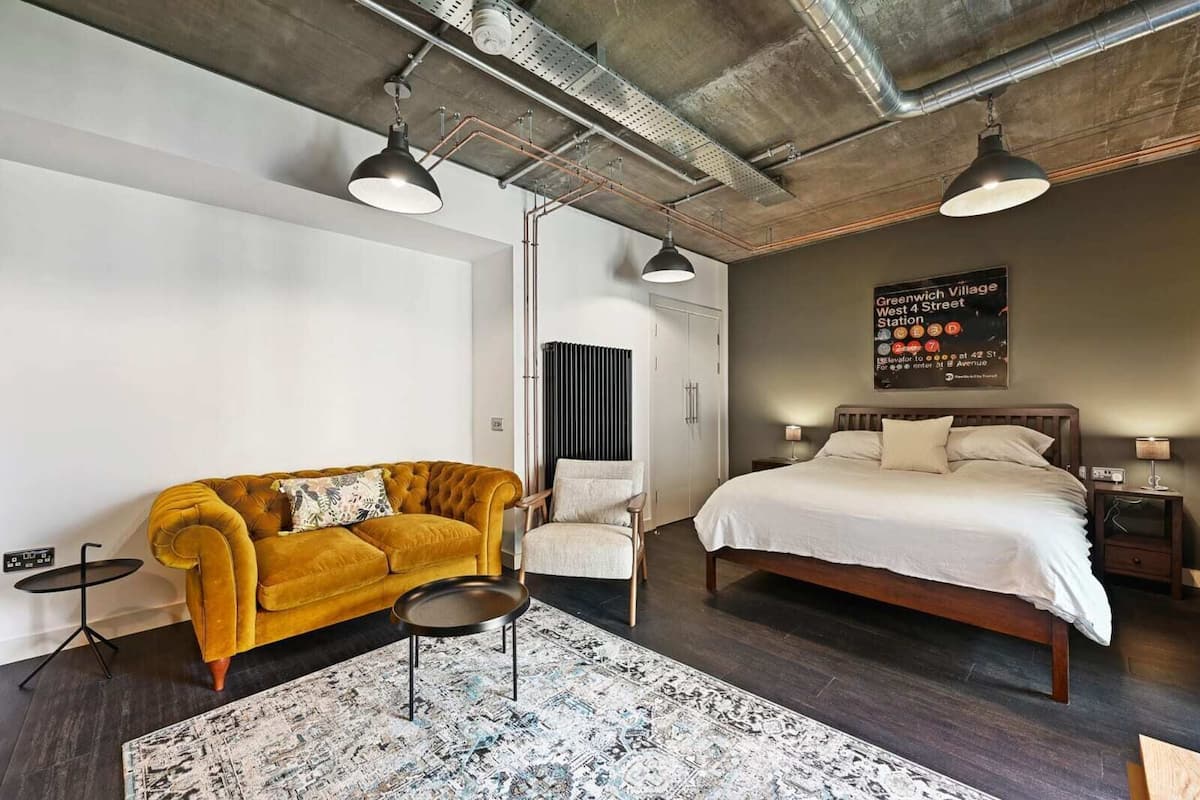 Studio, 1 kingsize bed, niet-roken | 1 slaapkamer, verduisterende gordijnen, een strijkplank/strijkijzer