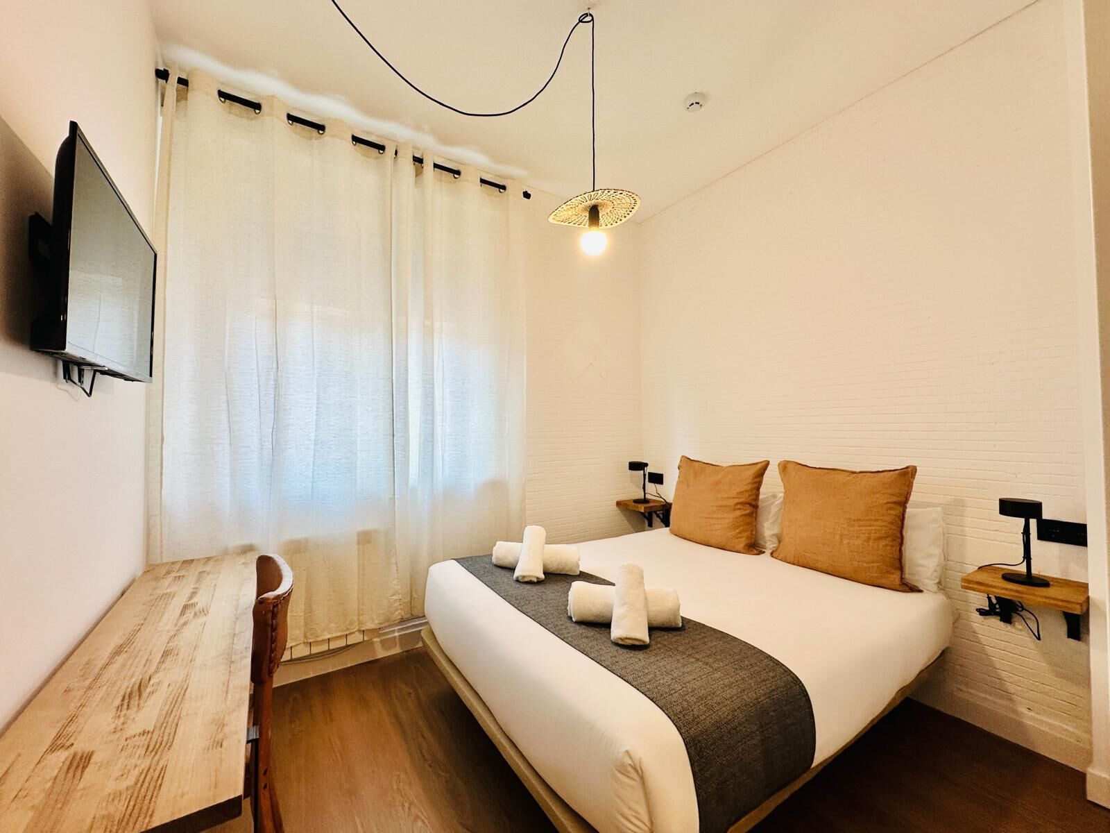 Photo - Autentic Boutique Moncloa