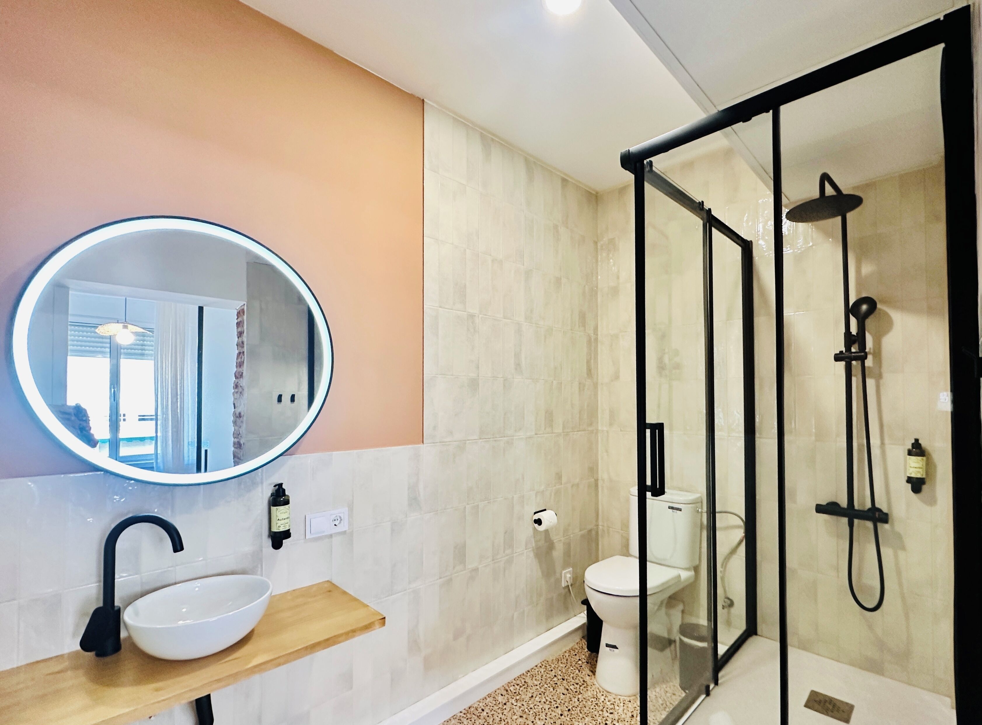 Photo - Autentic Boutique Moncloa