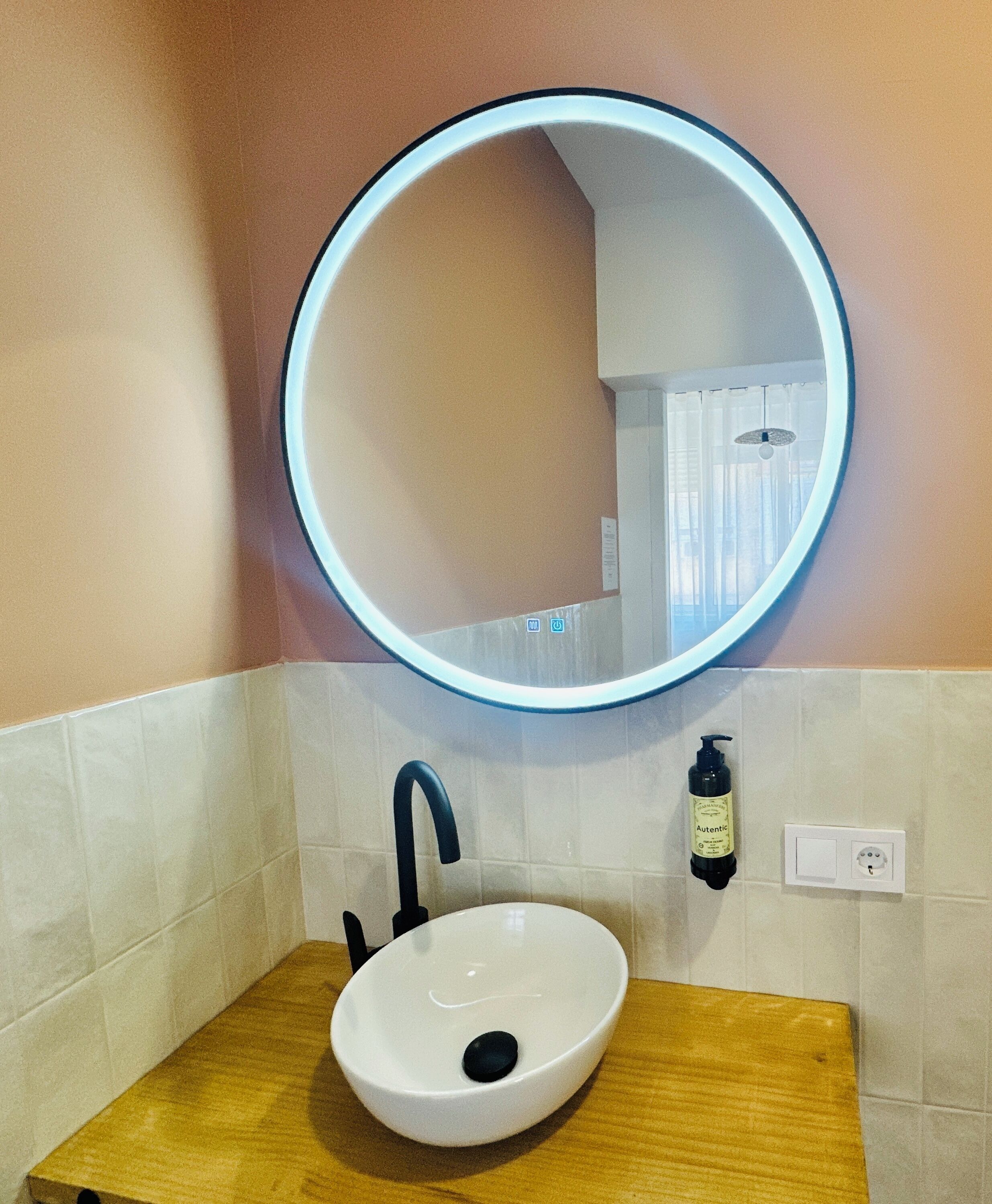 Photo - Autentic Boutique Moncloa