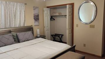 2 bedrooms, iron/ironing board, WiFi, bed sheets