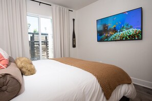 2 bedrooms, iron/ironing board, travel cot, WiFi