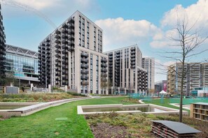 Exterior - Canada Gardens (Wembley)