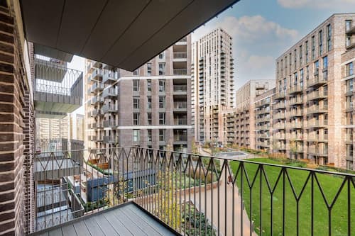 Studio, 1 King Bed, Non Smoking | Balcony