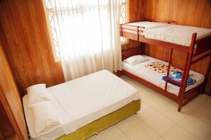 Basic Triple Room | Free WiFi