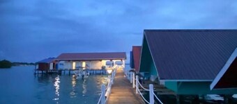 Adil Waterhouse Resort