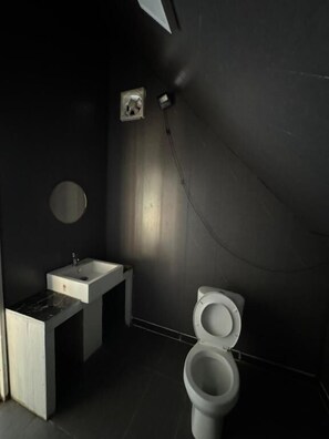 Room - Adil Waterhouse Resort (Semporna)