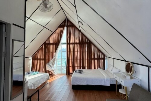 Adil Waterhouse Resort