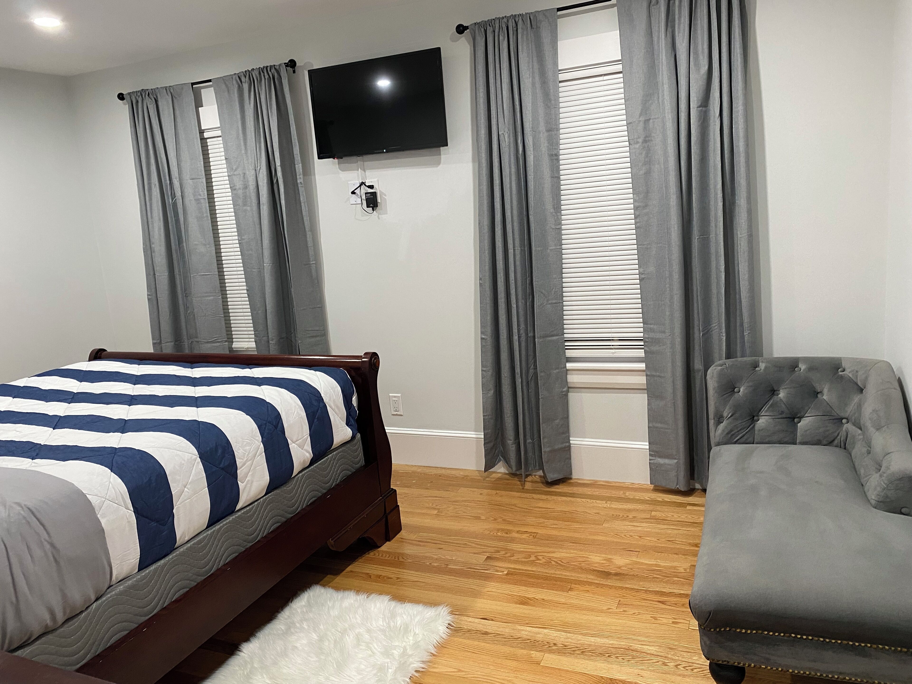 3 soverom, strykejern/-brett, wi-fi (inkludert) og sengetøy