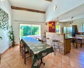 Dining - La Villa Verte, Private Pool (Montpezat)