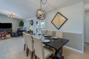 House | 5 bedrooms - Sunset Serenity in Port Charlotte (Port Charlotte)