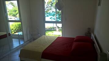 2 bedrooms, desk, iron/ironing board, travel crib