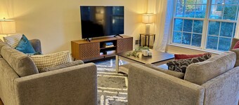 Furnished 3-bedroom 3-bath. Sleeps 6. 3 Queen beds.