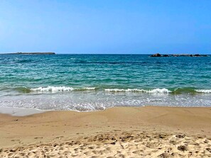 Beach - Cozy maisonette hidden in Old Town Chania: MarielpiCorner (Chania)