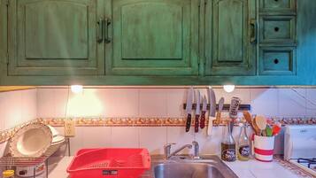 Family House, Patio | Private kitchen