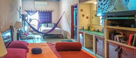 Casa família, varanda | 3 quartos, ferros/tábuas de passar roupa, Wi-Fi de cortesia