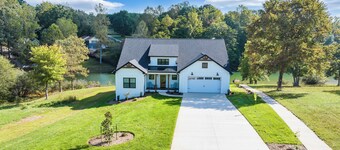 Smith Mountain Lake Retreat 