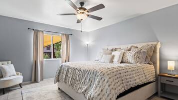 3 bedrooms, desk, iron/ironing board, free WiFi