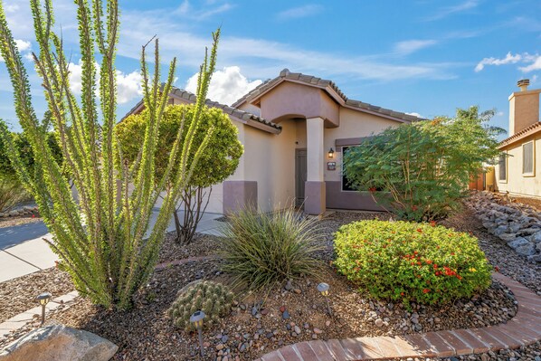 Exterior - Serene Vacation Home - Trails, Golf & Dining! (Marana)