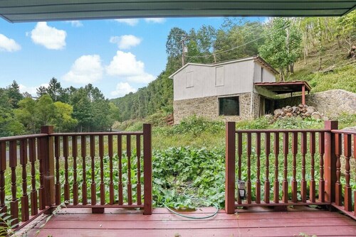 37 Acres Cabin Private Oasis