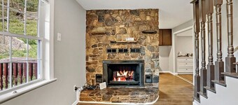 37 Acres Cabin Private Oasis