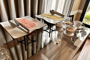 Classic Apartment | Dining - La Maison D'Estan Moema Condominium By Be Happy (São Paulo)
