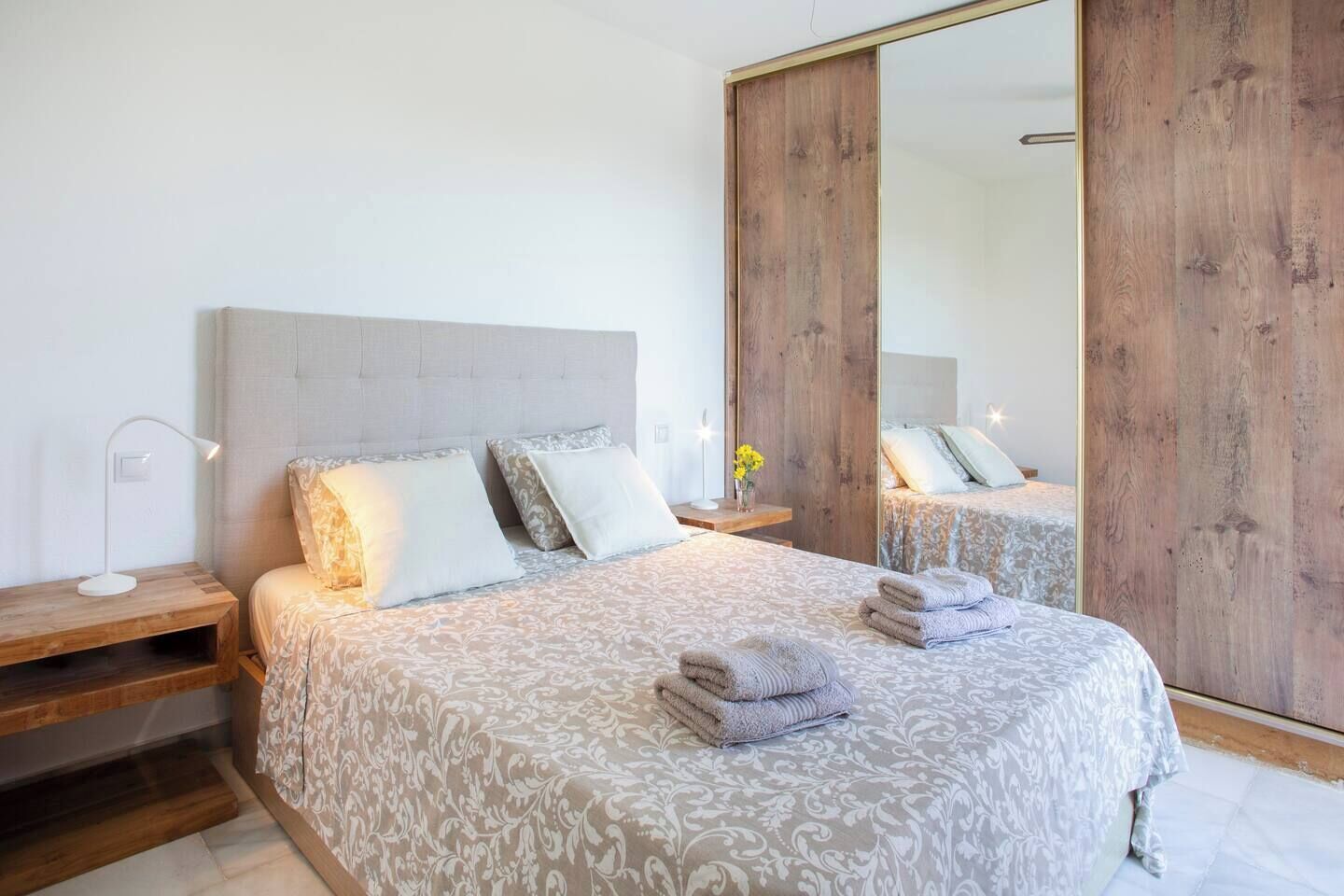 2 chambres, fer et planche à repasser, Wi-Fi gratuit