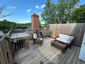 Terrace/patio - Beautiful Downtown Core Apt. Located on Main Street, Kentville (Kentville)